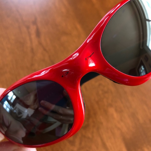 red oakley sunglasses